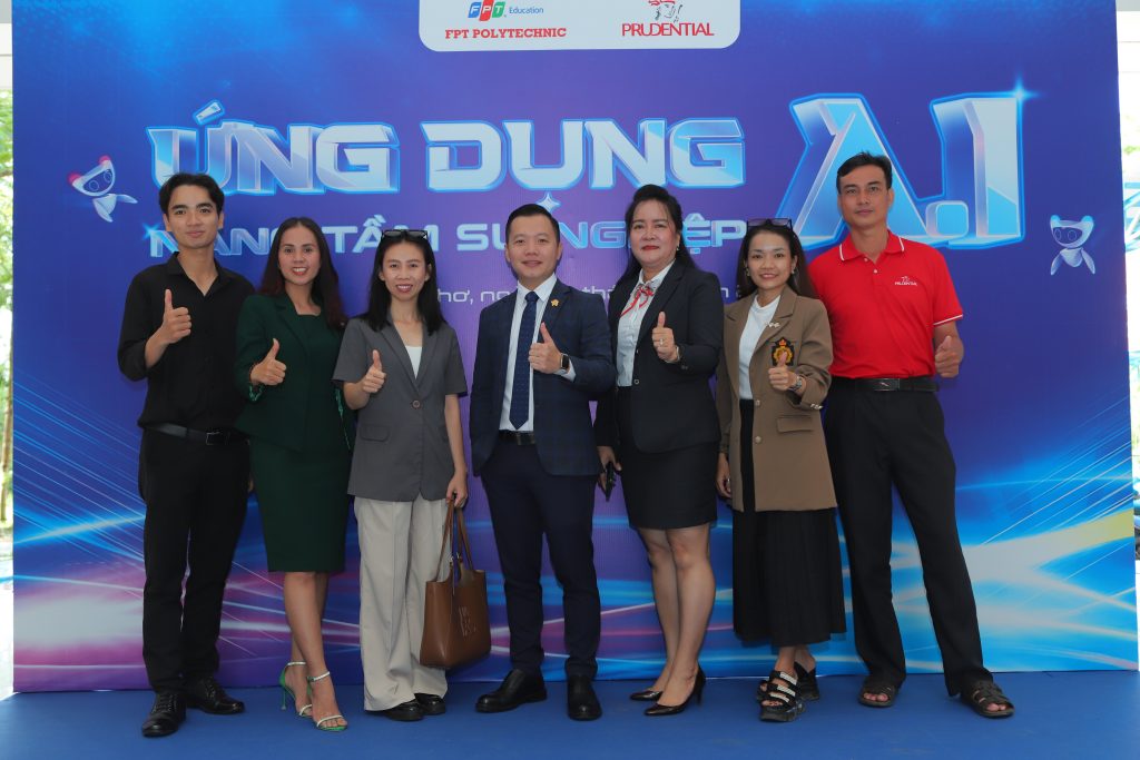 Ứng dụng ChatGPT trong công việc sau khóa tập huấn AI Cần Thơ 4