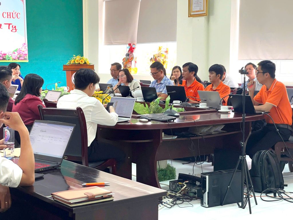 Sinh viên và thầy cô đã đồng hành cùng nhau ở dự án trăm triệu Hệ thống quản lý đào tạo Cao Đẳng Du Lịch Cần Thơ (2)